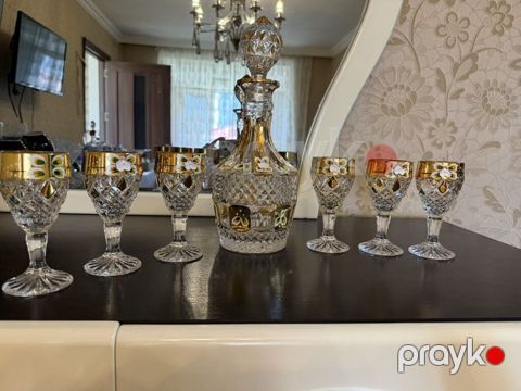 Kristal qrafin və 6 stəkandan ibarət dəst - Tərkib: 1 ədəd qapaqlı — Digah