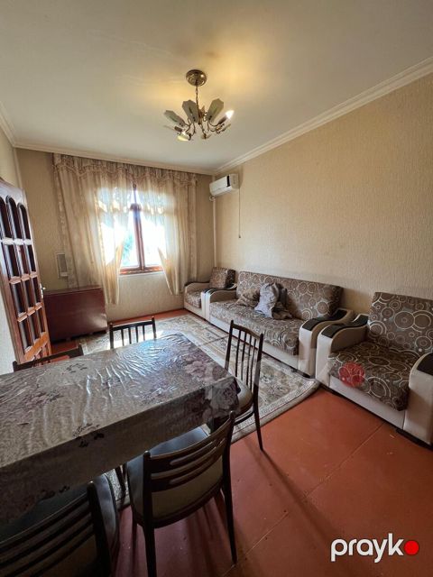 Satılır 2 otaqlı köhnə tikili 45 m² — Bakı