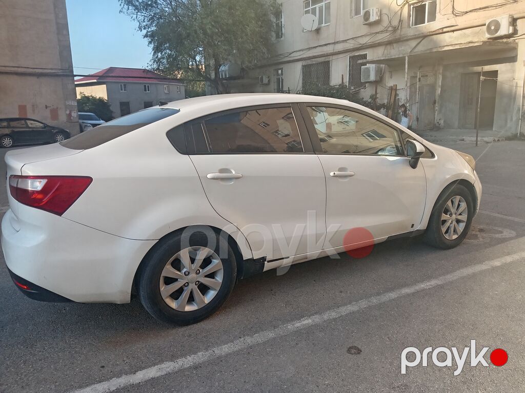 Kia Rio: 1.4 l 2012 il Sedan — Avtomobillər, Bakı (5)