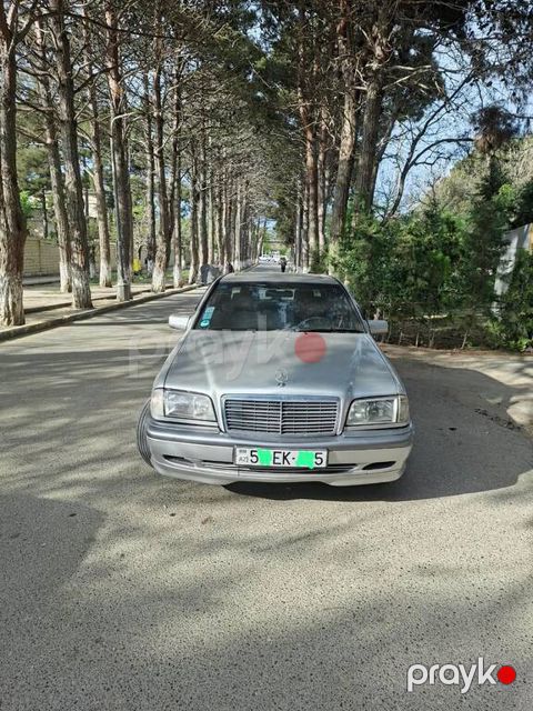 Mercedes C 220, 2.2 L, 1998 il, 360 000 km — Sumqayıt