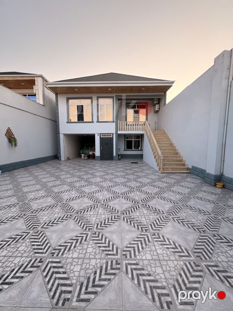 Satılır 6 otaqlı həyət evi/bağ evi 200 m² — Bakı