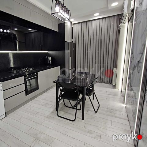 İcarəyə verilir 3 otaqlı yeni tikili 140 m² — Bakı