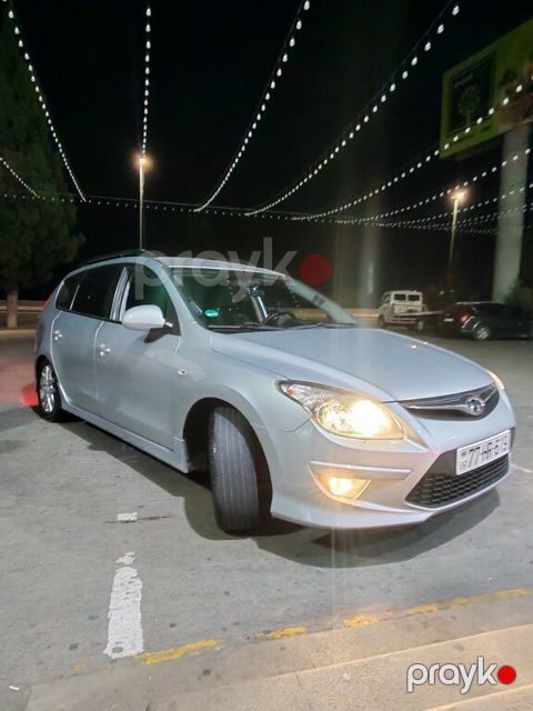 Hyundai i30, 1.4 L, 2011 il, 270 000 km — Gəncə