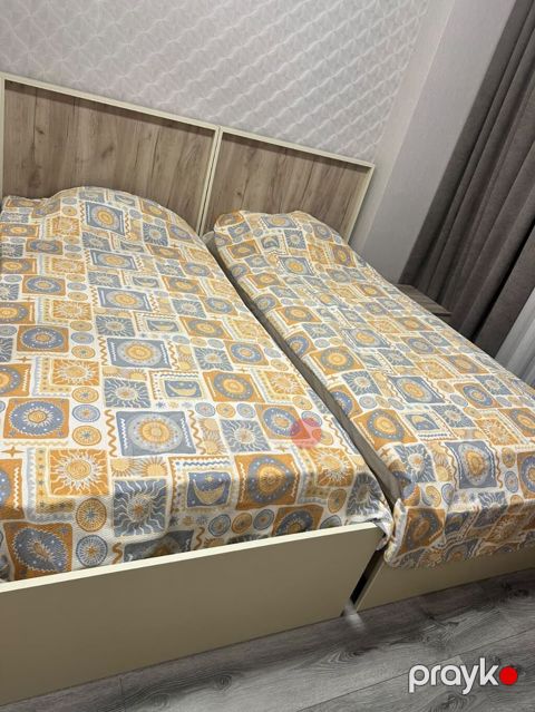 Çarpayi 2 ededdir hecbir problemi yoxdu.Qiymeti cütü 200 azn.Ünvan — Bakı