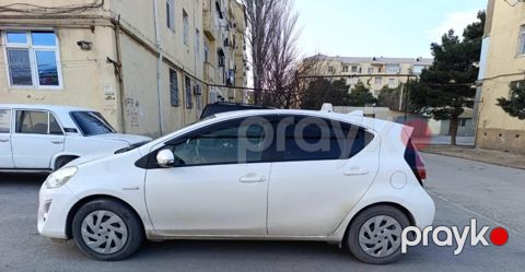 Toyota Aqua, 2017 il — Sumqayıt