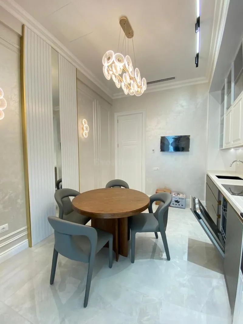 Kirayə verilir 3 otaqlı Mənzil Yeni tikili 150 m² Bakı, Xətai r., Ağ şəhər — Mənzil, Bakı (7)