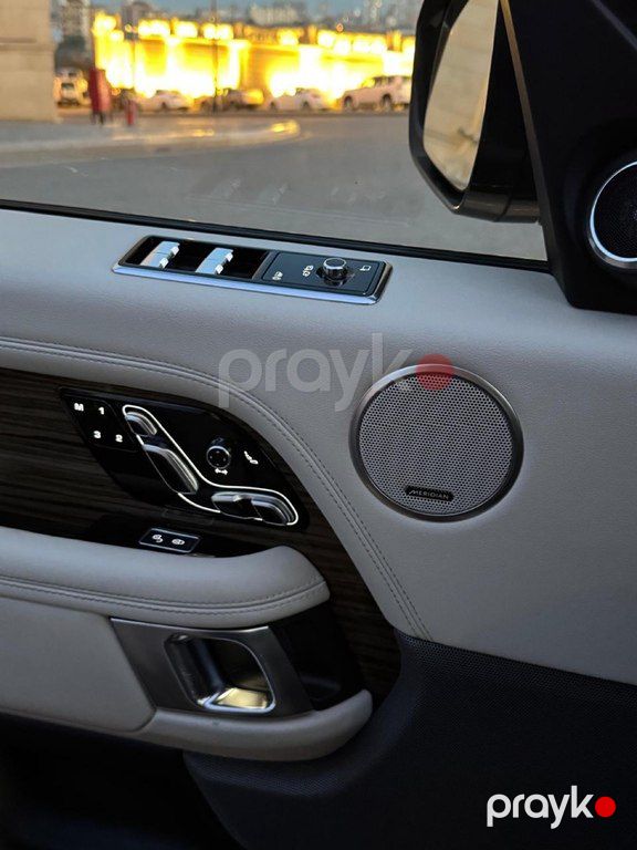 Land Rover Range Rover, 3.0 L, 2018 il, 130 000 km — Avtomobillər, Bakı (11)