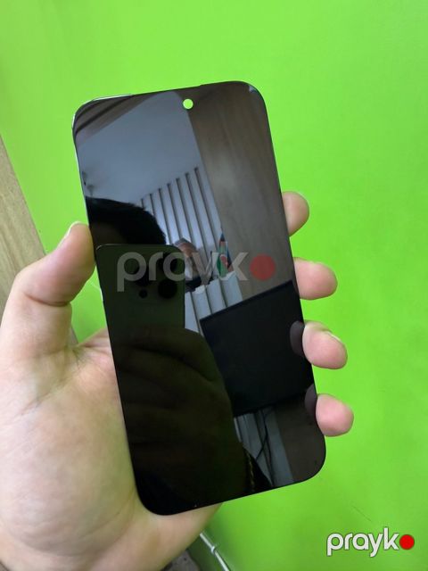 Apple iPhone 17 Pro Max ekranı — Bakı