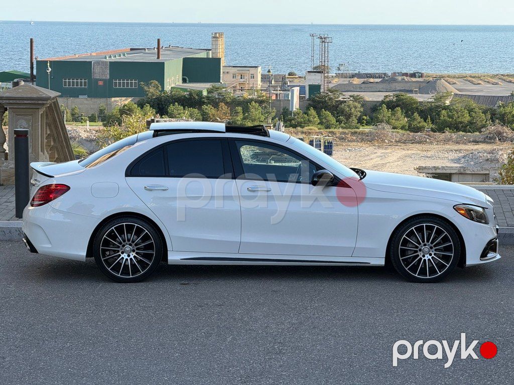 Mercedes C 300, 2.0 L, 2017 il, 104 000 km — Avtomobillər, Bakı (9)