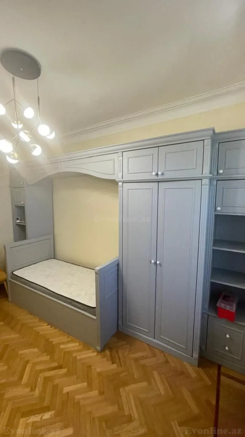 Kirayə verilir 3 otaqlı Mənzil Köhnə tikili 100 m² Bakı, Səbail r — Mənzil, Bakı (6)