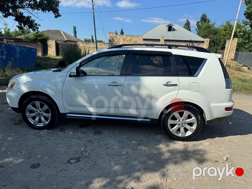Mitsubishi Outlander, 3.0 L, 2011 il, 305 550 km — Avtomobillər, Bakı (4)
