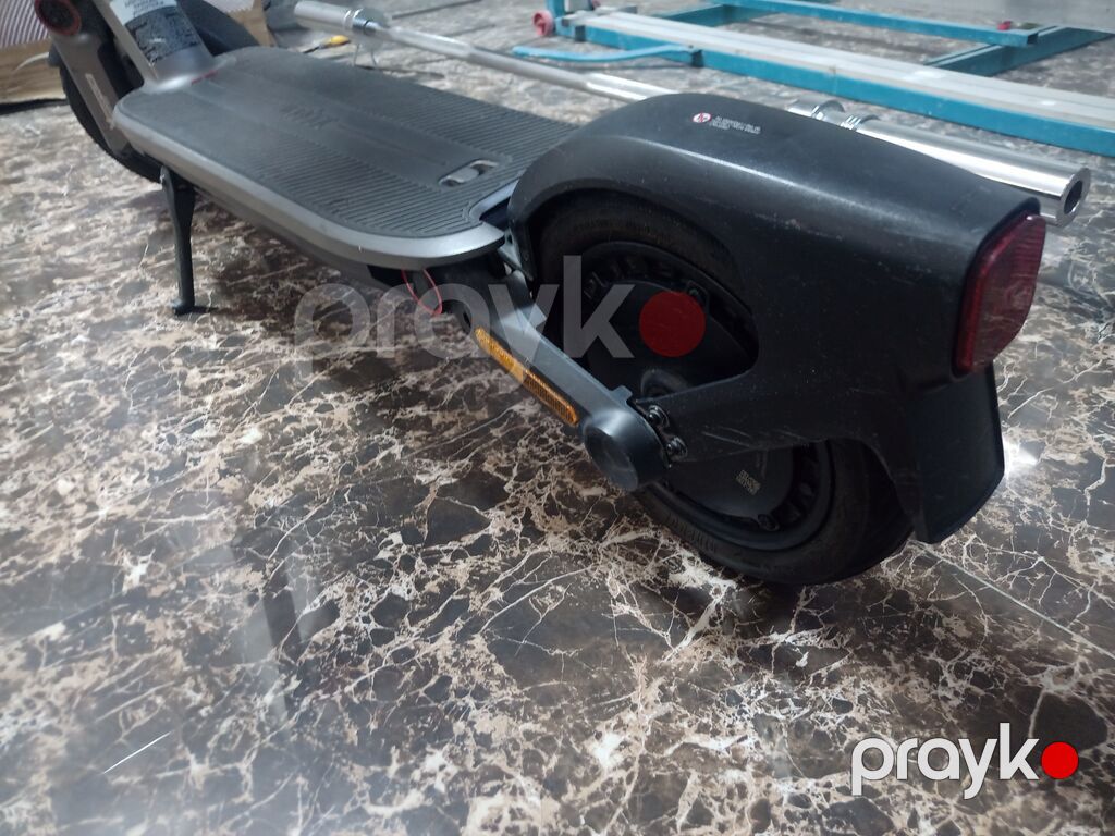 Segway Ninebot F3 elektrik skuter Texniki xüsusiyyətlər: - Mühərrik — Skuterlər, Bakı (5)