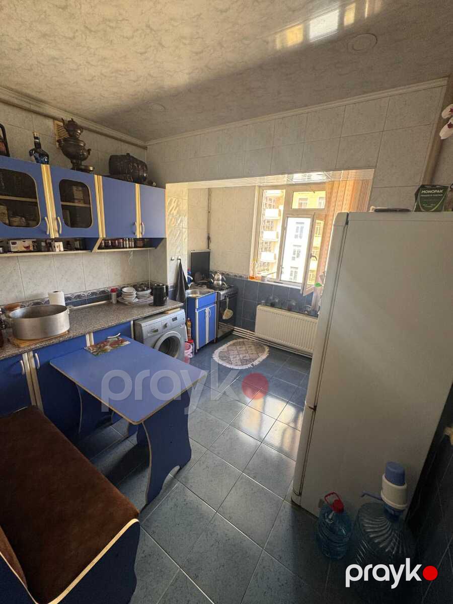 Satılır 2 otaqlı köhnə tikili 65 m² — Mənzil, Bakı (3)