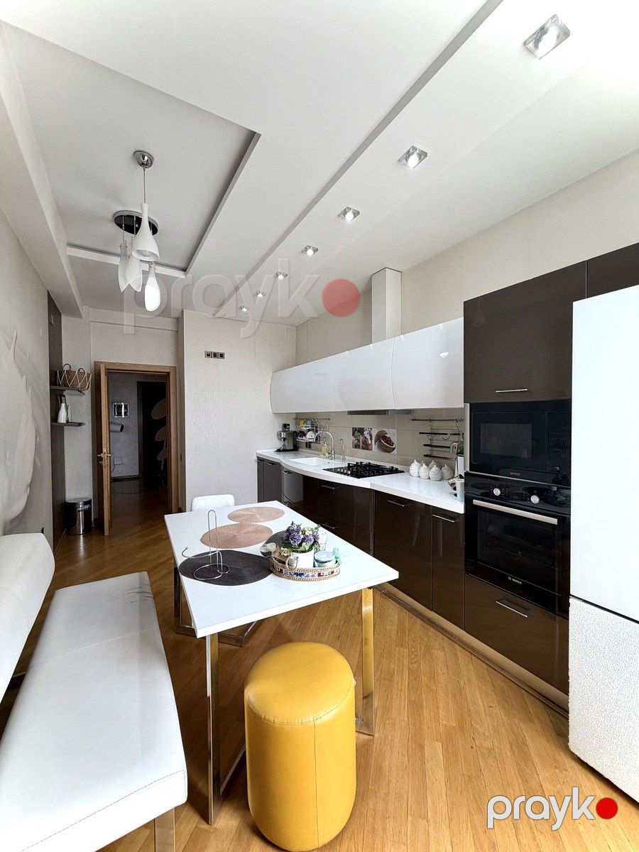 Satılır 5 otaqlı yeni tikili 202 m² — Mənzil, Bakı (8)