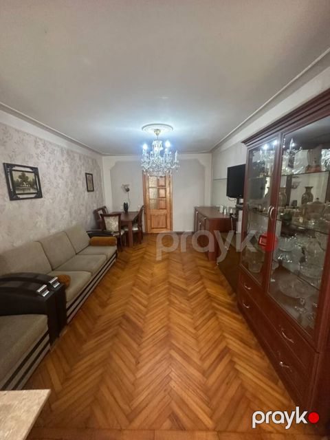 İcarəyə verilir 2 otaqlı köhnə tikili 60 m² — Bakı