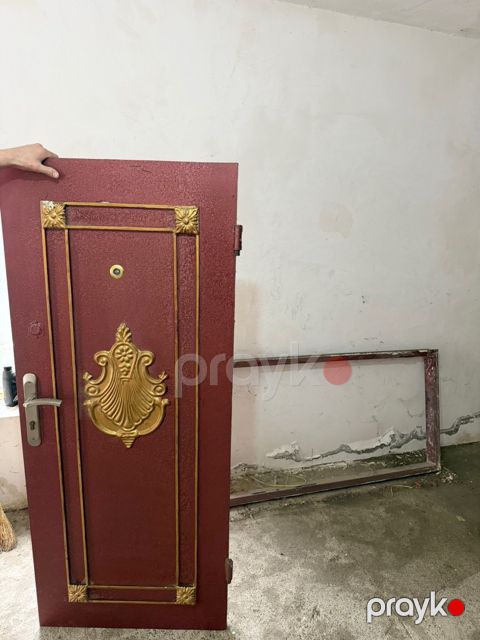 Dəmir qapı — Bakı
