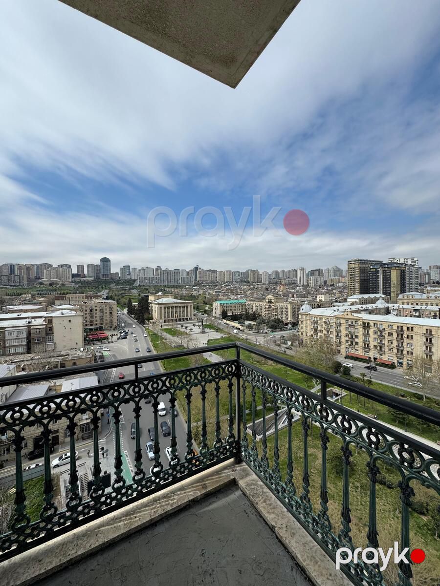 Satılır 4 otaqlı yeni tikili 246 m² — Mənzil, Bakı (10)