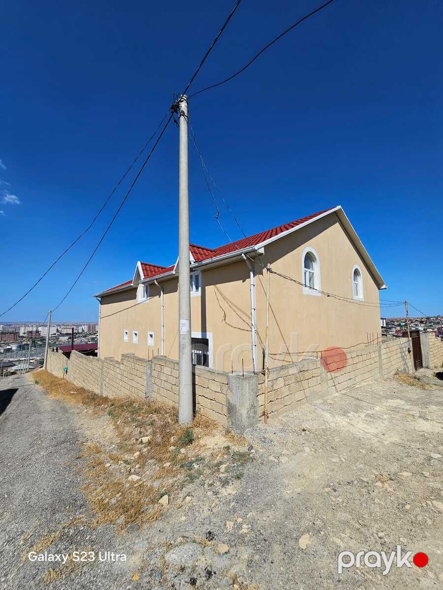 Satılır 4 otaqlı həyət evi/bağ evi 240 m² — Ev, villa, Bakı (4)