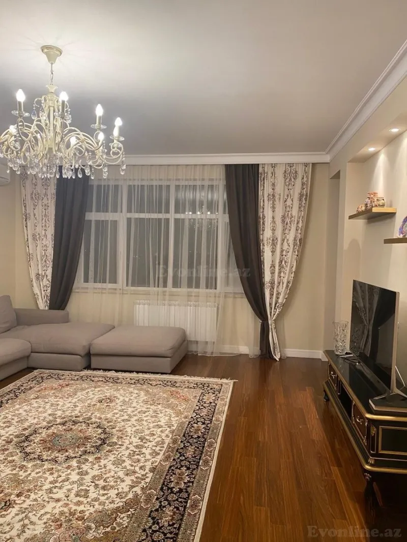 Kirayə verilir 3 otaqlı Mənzil Yeni tikili 150 m² Bakı, Yasamal r., Elmlər Akademiyası m — Mənzil, Bakı (4)