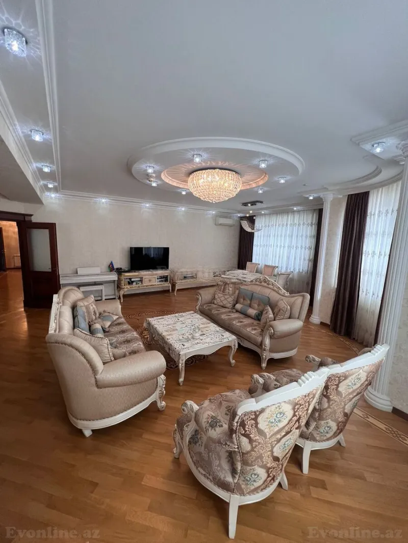 Satılır 4 otaqlı Mənzil Yeni tikili 200 m² Bakı, Nəsimi r., 28 May m — Bakı