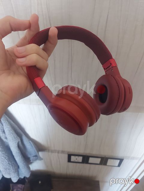 JBL Live – qırmızı rəngdə over‑ear simsiz qulaqcıq - JBL Signature — Gəncə