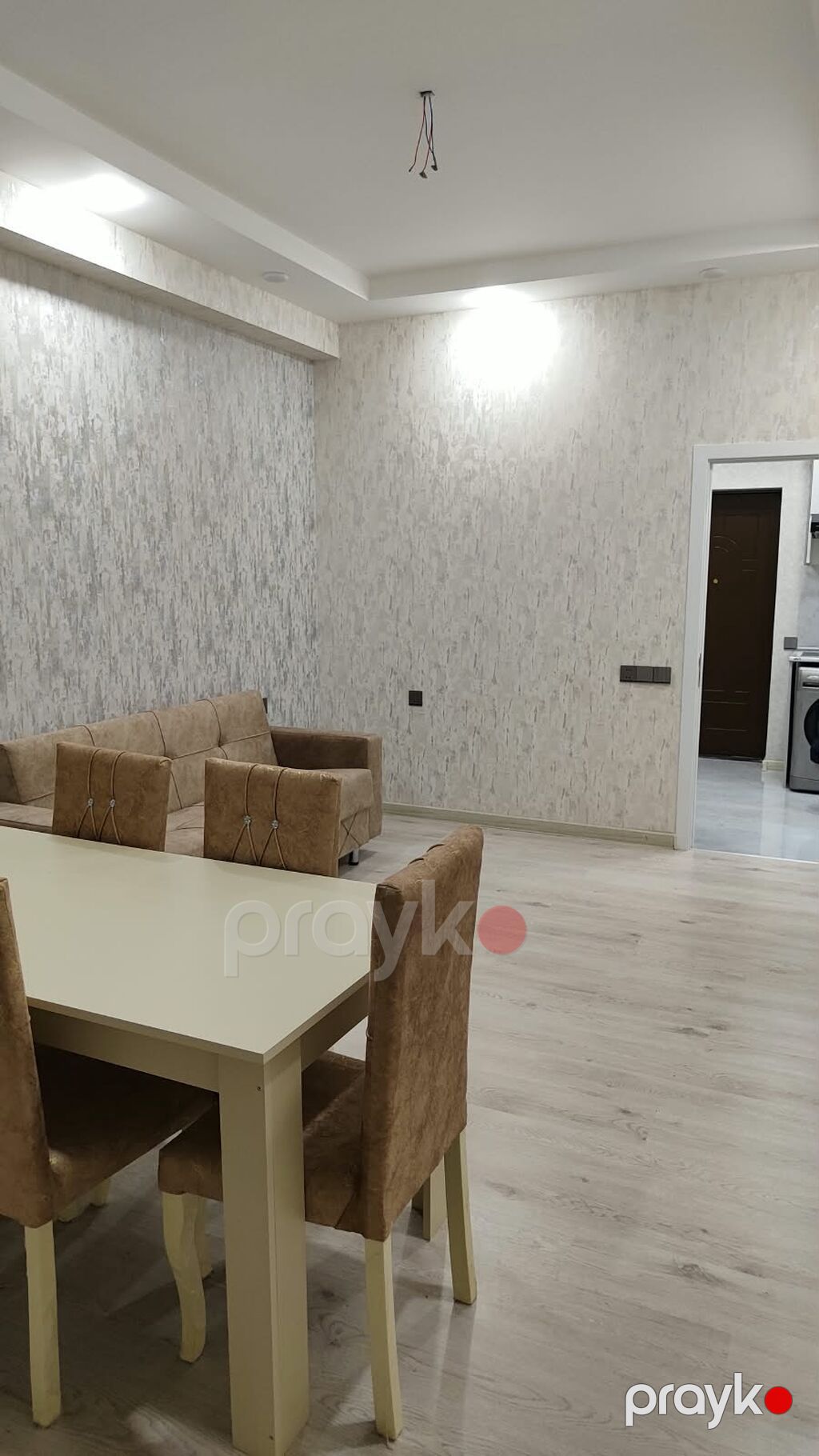 Ev iki otaqdır televizor qoyacam kondisoneri gələn yay qoyacam — Mənzil, Xırdalan (4)