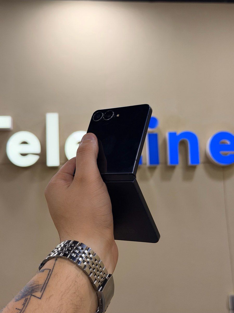 Samsung Galaxy Z Flip 7 Jet Black 256GB/12GB — Smartfonlar, Bakı (2)