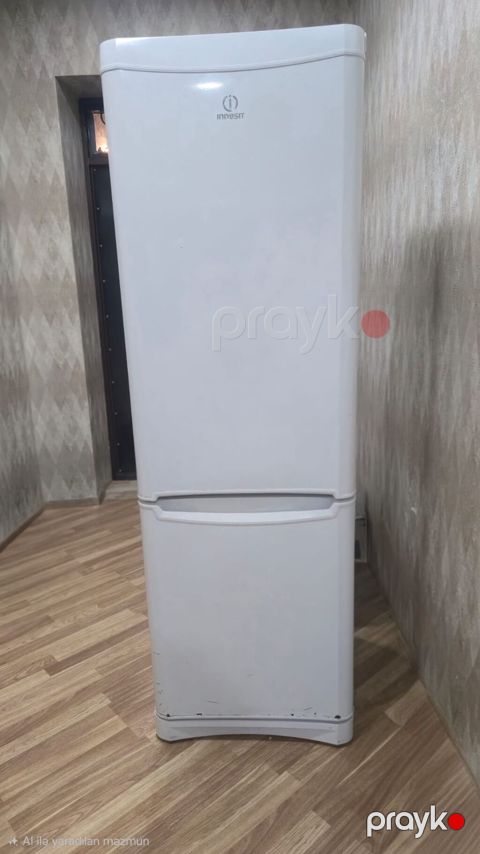 İşlənmiş 2 qapılı Indesit Soyuducu Satılır, rəng - Ağ — Sumqayıt
