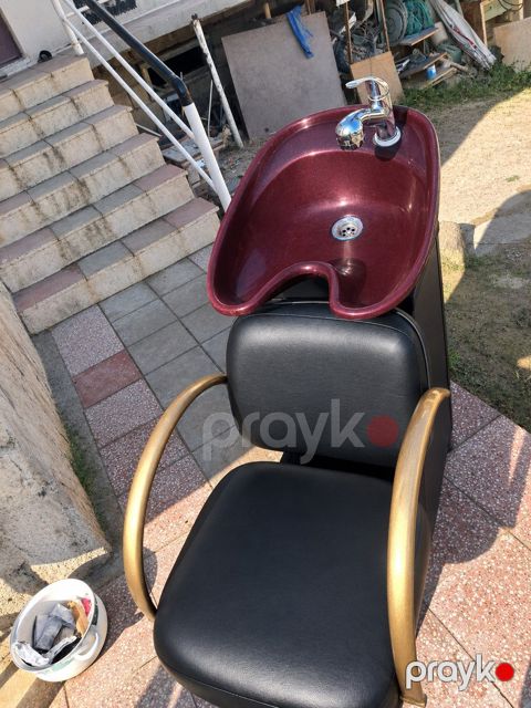 Gözəllik salonu çanağı — Bakı