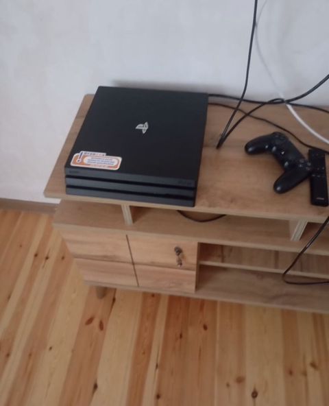 PlayStation 4 Pro oyun konsolu - Model: Sony PlayStation 4 Pro — Игровые приставки