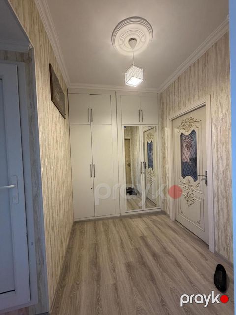 Satılır 2 otaqlı köhnə tikili 65 m² — Bakı