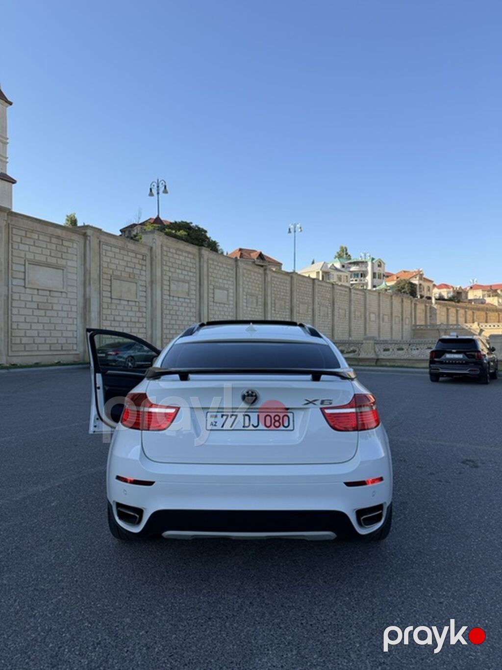 BMW X6 – ağ kuzov, qara interyer Xüsusiyyətlər: - Krossover-kupe — Avtomobillər, Bakı (8)