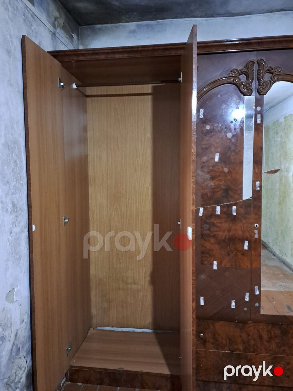 Skaf tumba kravat hamisi birlikde 100 manat Nerimanov montinde — Şkaflar, Bakı (3)