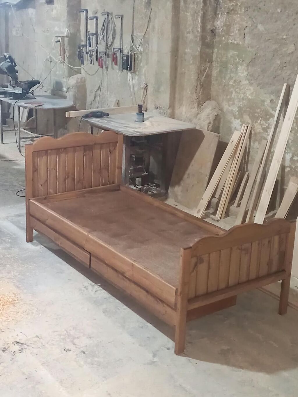 Tebii Şam ağacında kravat Ğlçü 2X1 altı siyirmeli Qiymet 400 — Yataqlar, Bakı (2)
