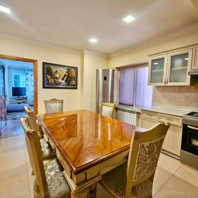 Satılır 2 otaqlı Mənzil Köhnə tikili 60 m² Bakı, Nəsimi r — Mənzil, Bakı (3)