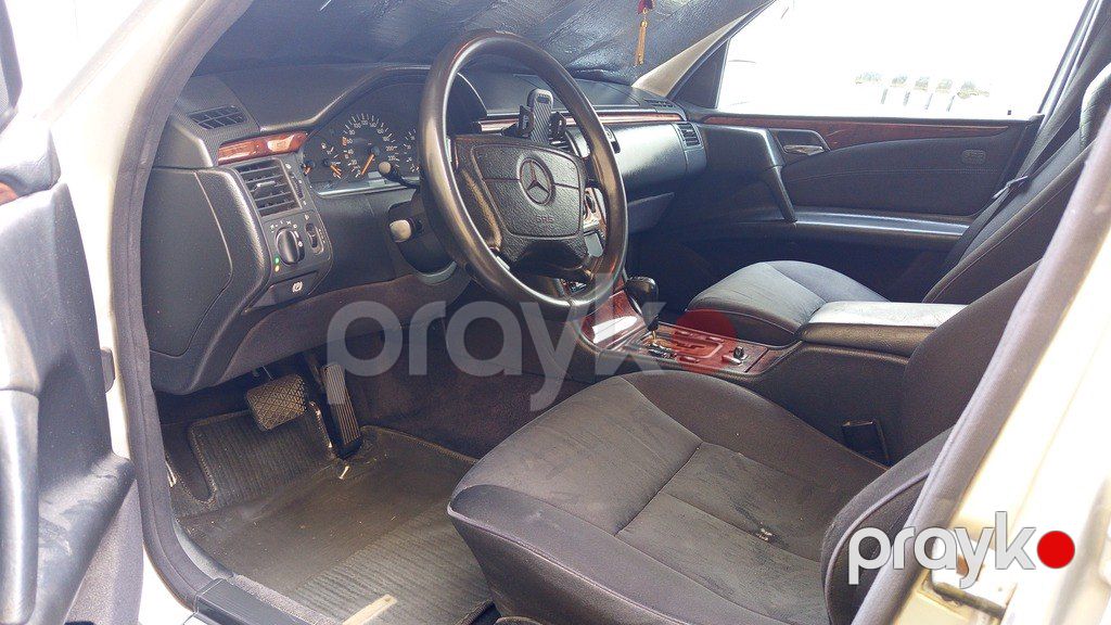 Mercedes E 200, 2.0 L, 1998 il, 300 000 km — Avtomobillər, Bakı (10)