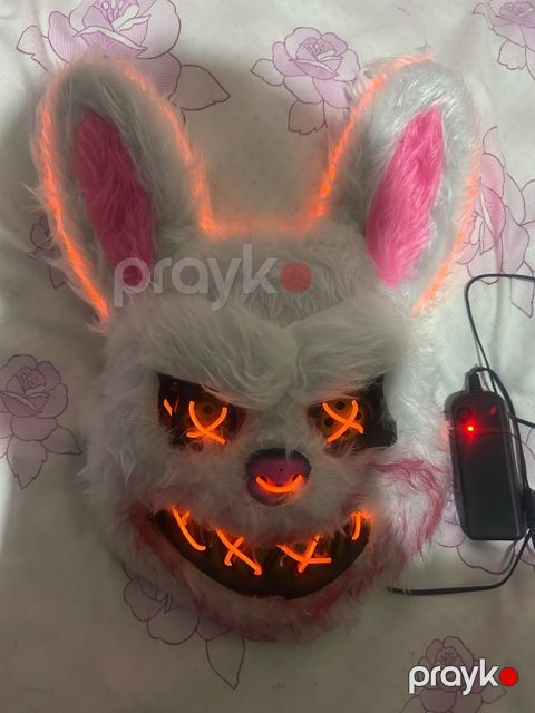 Oyuncaq dovşan maskası — Bakı