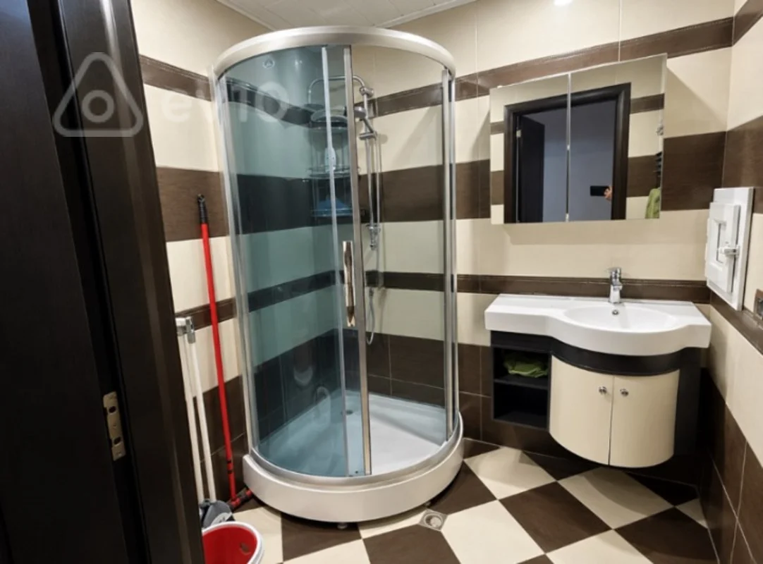 3 otaqlı mənzil, 120 m², Əsəd Əhmədov küçəsi — kirayə — Mənzil, Bakı (8)