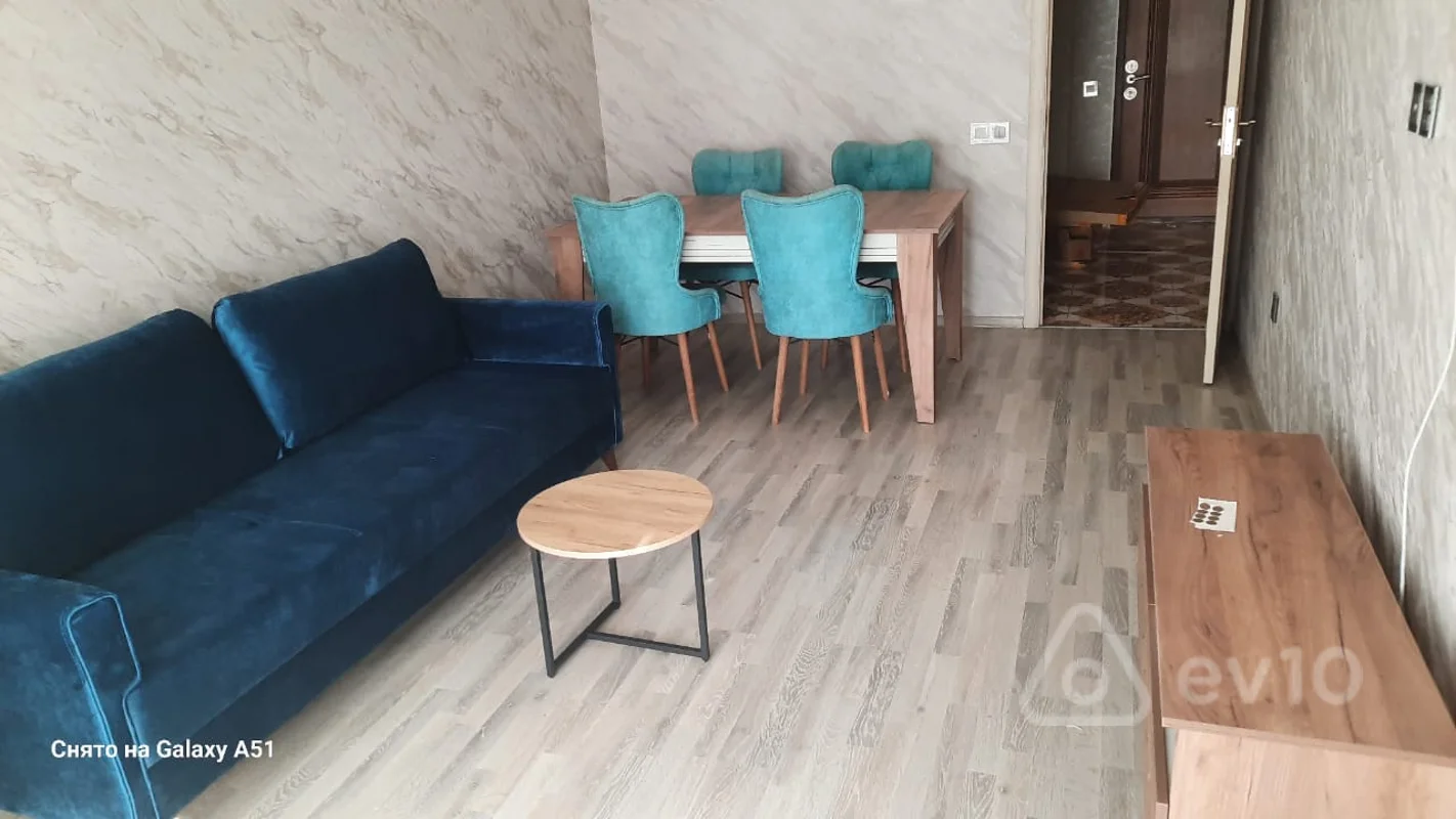 2 otaqlı mənzil, 65 m², insaatcilar — kirayə — Bakı