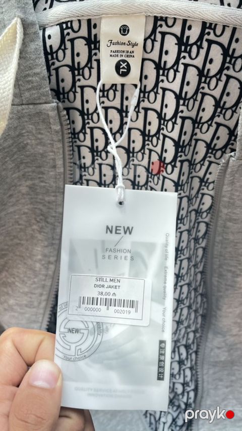 Məhsul: Kişi üçün kapüşonlu zipperli jaket - Brend xətti: Fashion — Bakı