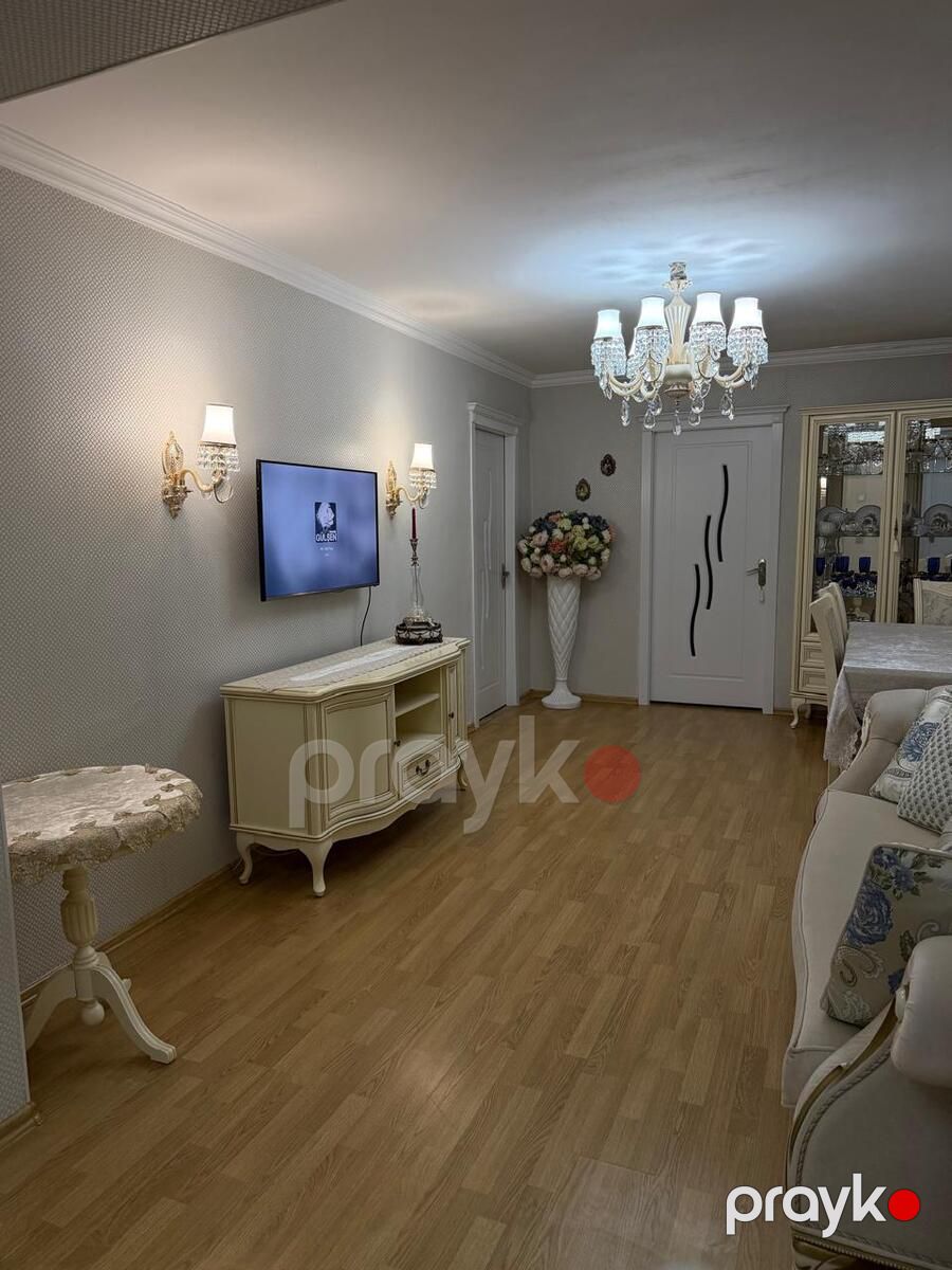 Satılır 5 otaqlı köhnə tikili 125 m² — Mənzil, Bakı (10)