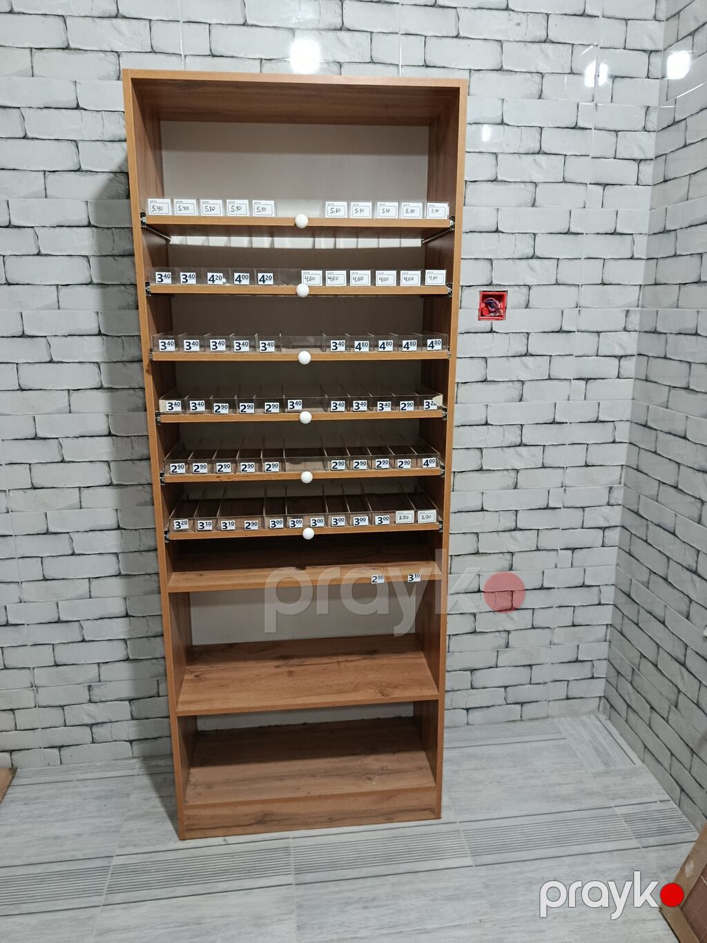 Mağaza üçün vitrin rəfi – siqaret vitrini - Material: ağac fakturalı — Vitrini, Sumqayıt (2)