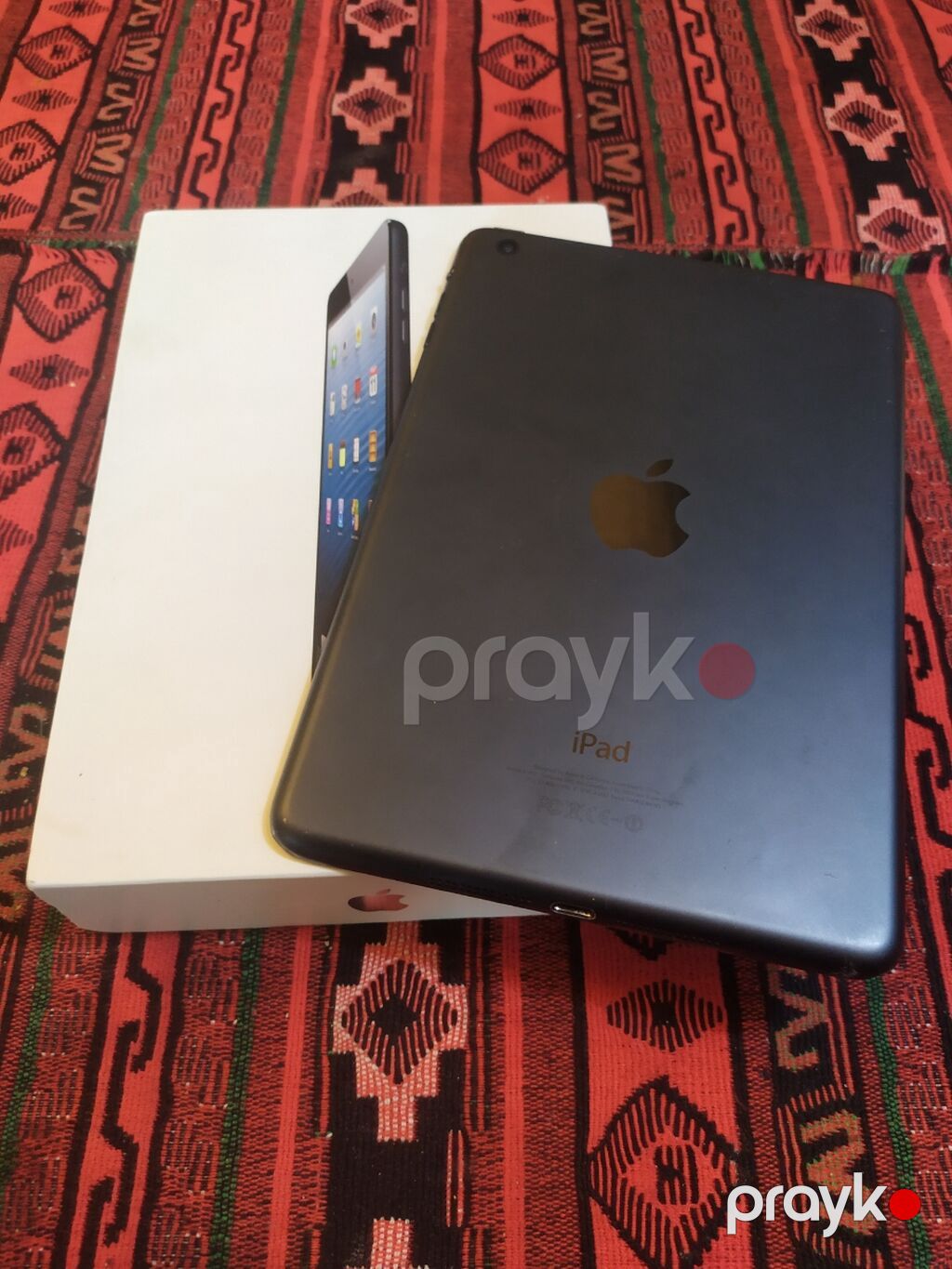 Sekildeki kimidi islekdi qutusu var adaptoru yoxdu,yaddas 16Gb.Qiymet — Apple, Bakı (5)