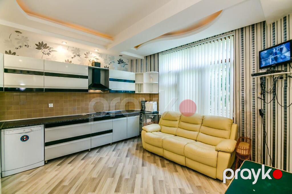 Satılır 10 otaqlı həyət evi/bağ evi 700 m² — Ev, villa, Bakı (10)