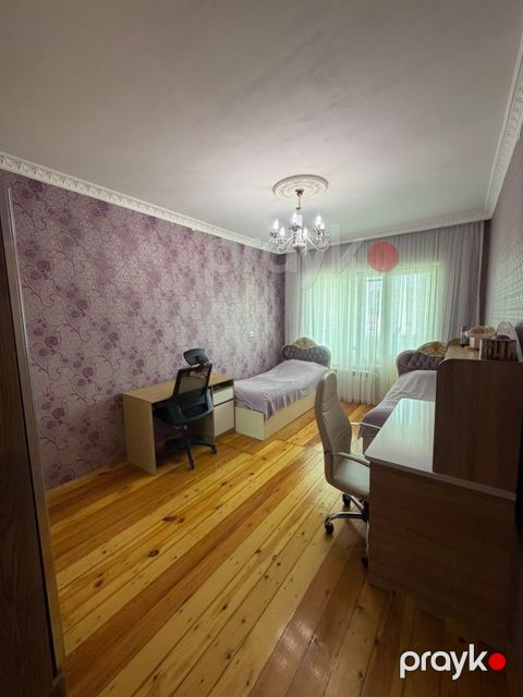 Satılır 3 otaqlı köhnə tikili 85 m² — Bakı
