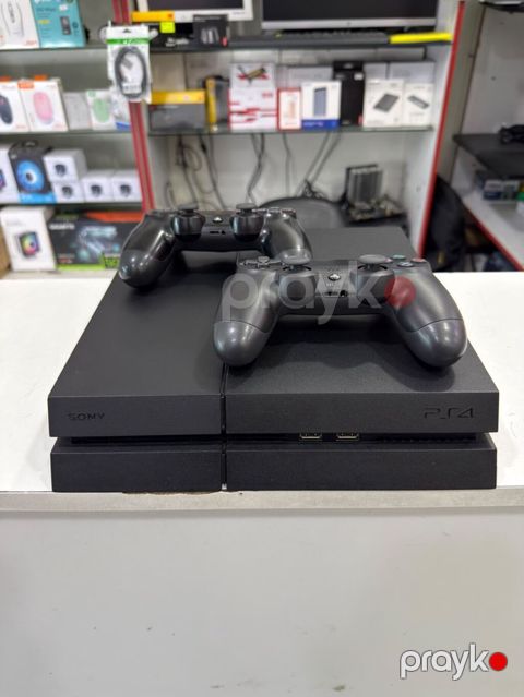 Sony PlayStation 4 oyun konsolu - Model: PS4 (orijinal korpus, qara — Bakı