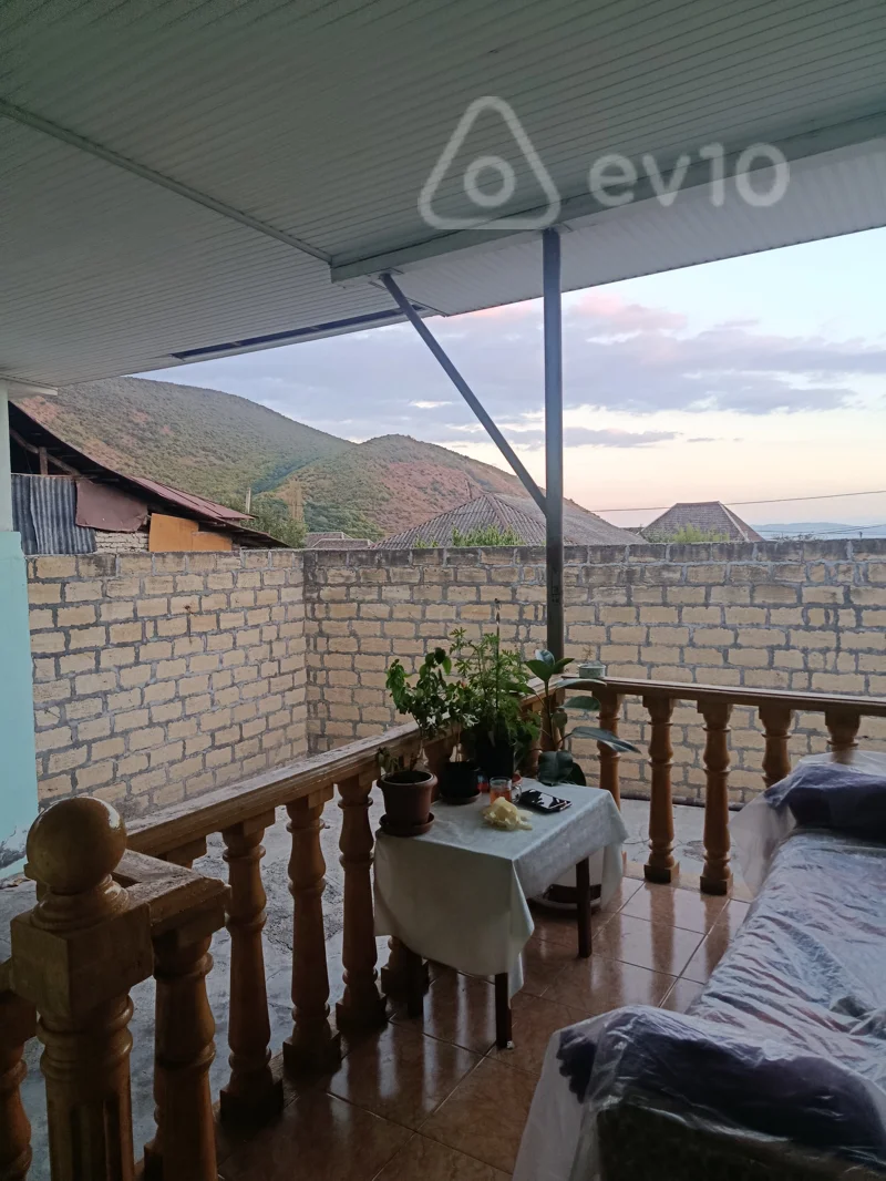 4 otaqlı həyət evi, 200 m², Muxtar hacıyev 24, Şəki — Ev, villa, Şəki (7)