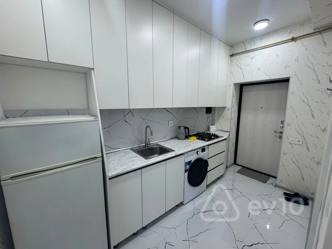 2 otaqlı mənzil, 46 m², Azər Manafov küç. — kirayə — Mənzil, Bakı (2)