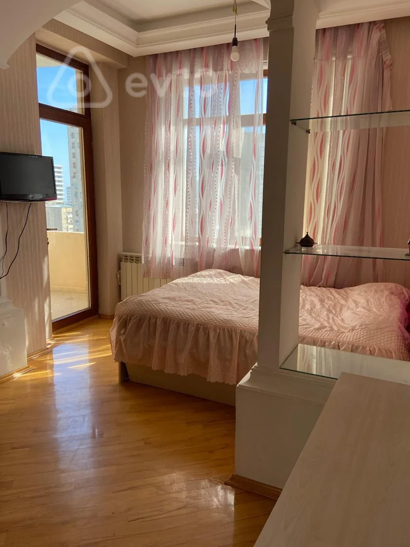 4 otaqlı mənzil, 231 m², Hüseyn Cavid pr — Mənzil, Bakı (6)