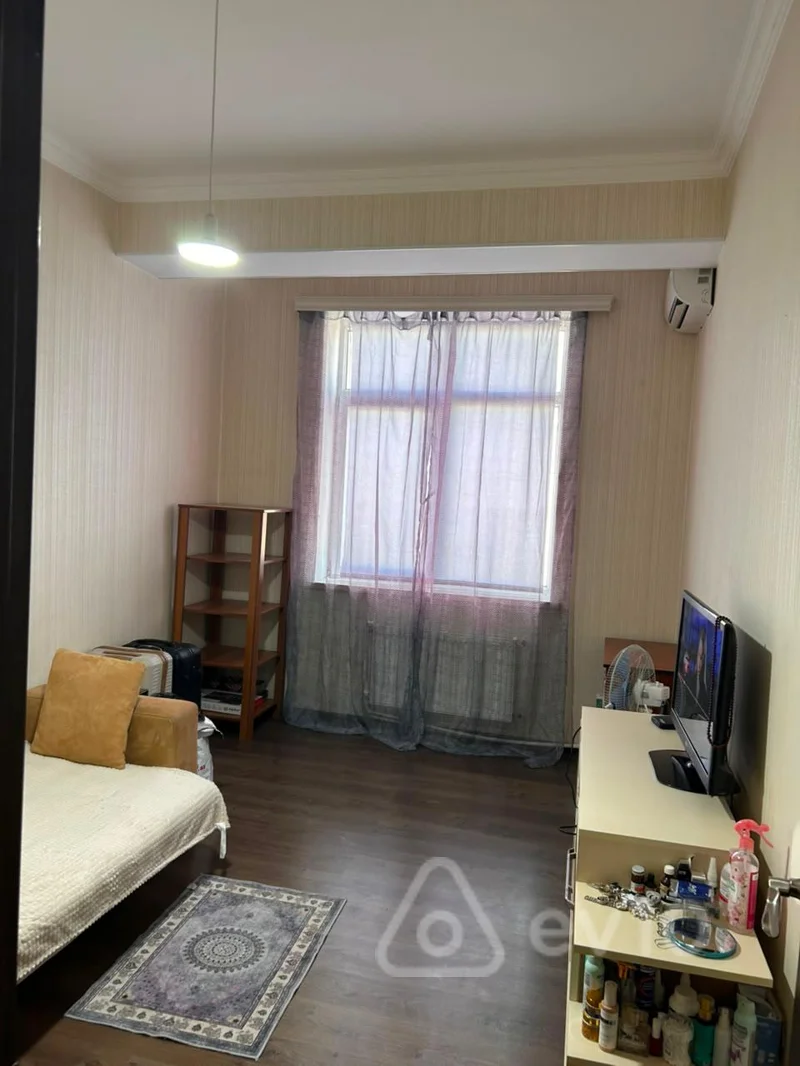 1 otaqlı mənzil, 33 m², Müstəqillik küçəsi — Mənzil, Bakı (2)